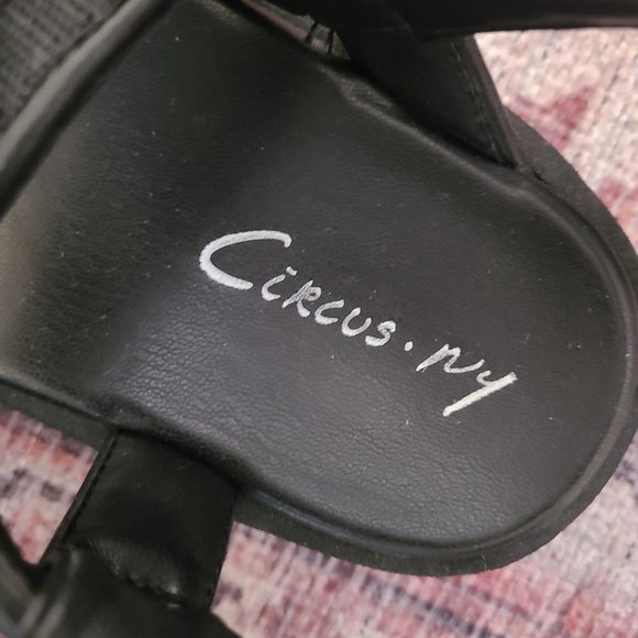 Circus NY women's sandles. New like condition. - Picture 2 of 4